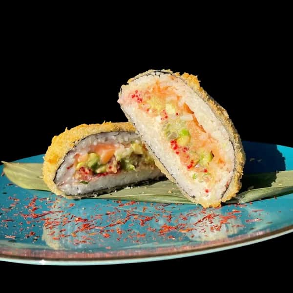 Sushi Burger z łososiem surowym