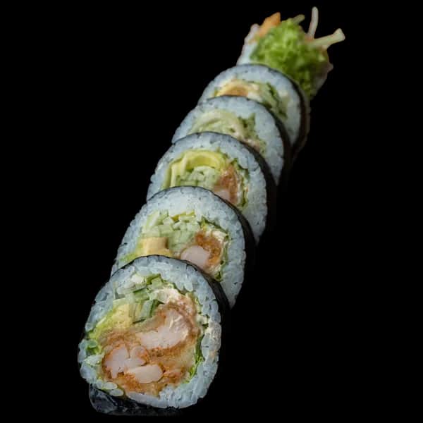 Futomaki – Kurczak w tempurze, spicy mayo, por, ogórek, awokado (6 szt.)