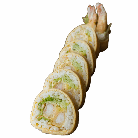 Tamago Maki – Krewetka w tempurze, spicy mayo, por, ogórek, oshinko (6 szt.)